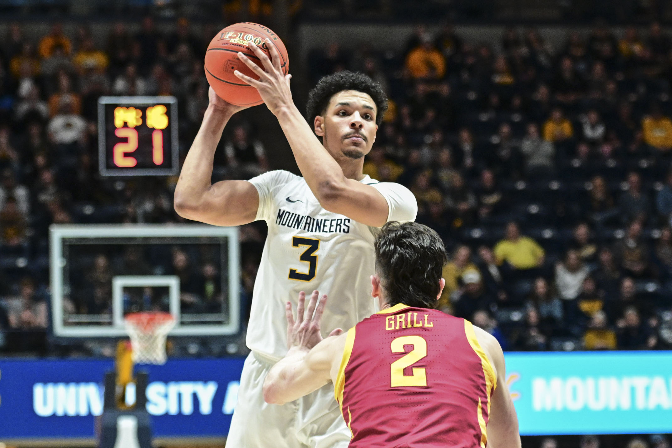 Tre Mitchell transfers to Kentucky, Wague enters portal